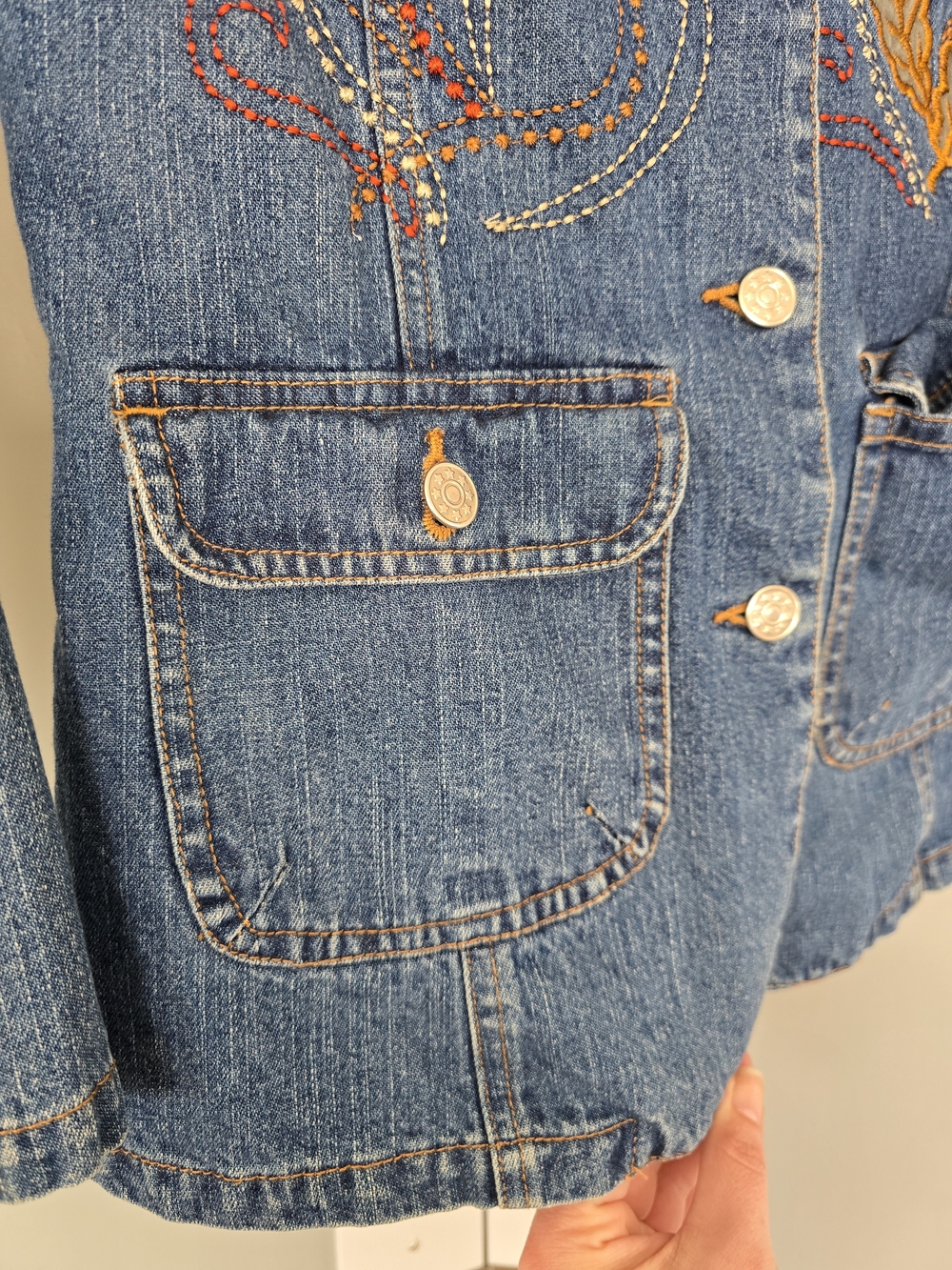 Embroidered Blue Denim Jacket with Fall Leaf Motif - Picture 6 of 17